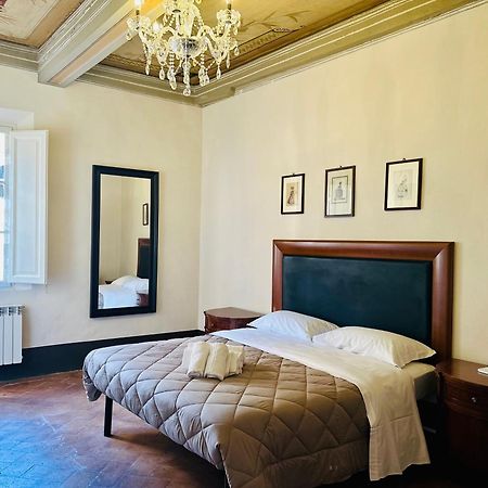 Domus An- Two Bedrooms Apartment -Antique And Historical Home Сієна Екстер'єр фото